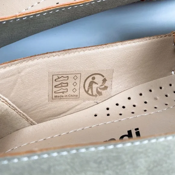 π SCANDI TAN PERFORATED STITCHED WEDGES! - Picture 9 of 13